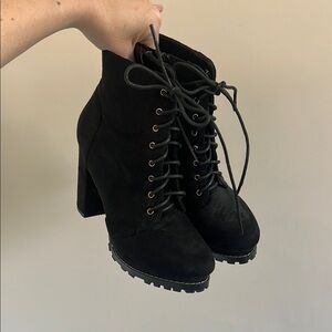 Black Chunky Heel Lace Up Boots